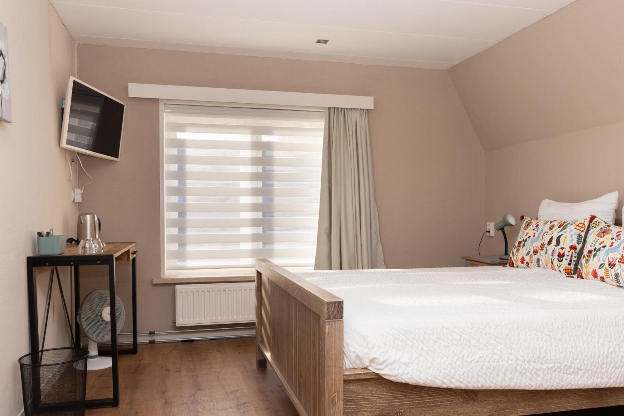 Bed and Breakfast Zeeuwse Zot Wissenkerke Esterno foto